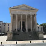 La Chambre Haute, Spa Et Jardin Exterieur A Nimes 4*