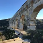 La Chambre Haute, Spa Et Jardin Exterieur A Nimes