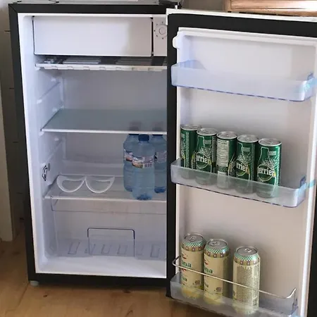 La Haute Et Son Jardin Dans Les Hauteurs De Panzió Nîmes