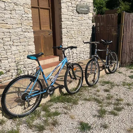 La Haute Et Son Nimes