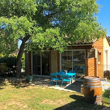 La Haute, Sa Kitchenette, Son Et Son Jardin à