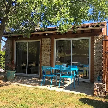 La Haute, Sa Kitchenette, Son Et Son Jardin à Bed & Breakfast Nîmes