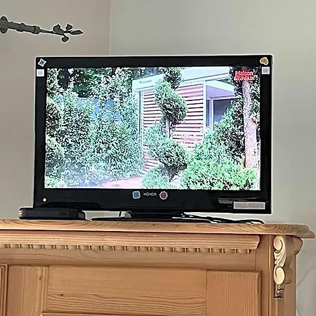 La Haute, Et Jardin Exterieur A Oda ve Kahvaltı Nîmes