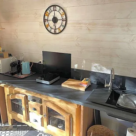 La Haute, Sa Kitchenette, Son Et Son Jardin à 4*