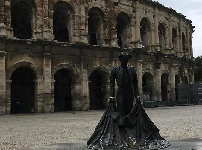 La Haute, Son Et Son Jardin A Bed & Breakfast