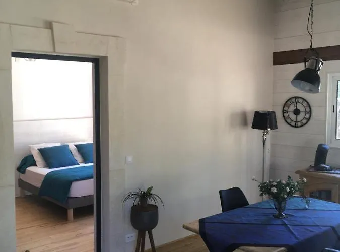 Bed & Breakfast La Haute, Son Et Son Jardin A 4*