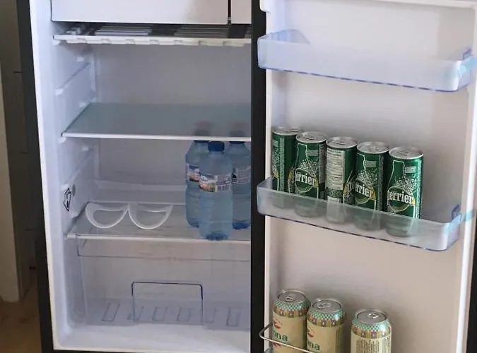 La Haute, Son Et Son Jardin A Bed & Breakfast Nîmes