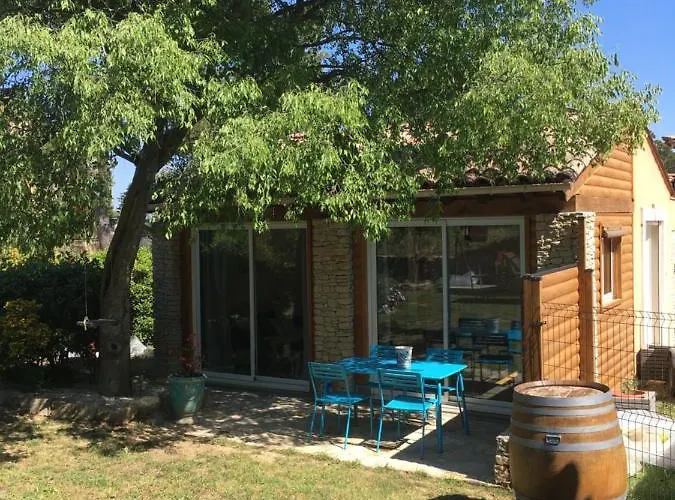 La Haute, Son Et Son Jardin A Bed & Breakfast 4*