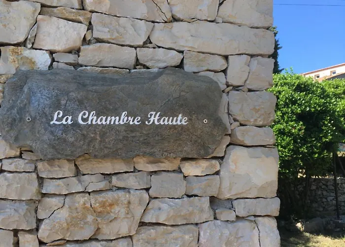 La Haute, Son Et Son Jardin A 4* Nîmes