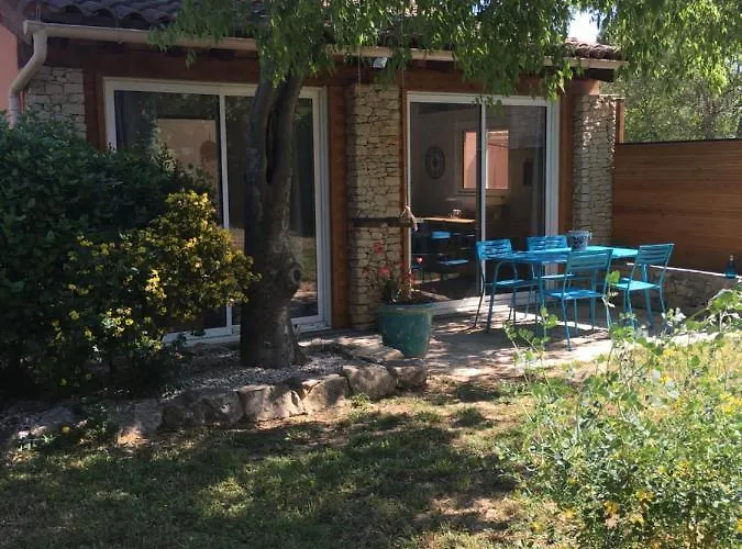 La Haute, Son Et Son Jardin A 4* Nîmes
